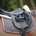 English jump saddle